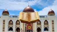 Al-Qur’an Raksasa yang Terletak di Padang Panjang