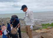 Bank Indonesia Padang Gelar Spogomi, Ajak Masyarakat Jaga Kebersihan Pantai