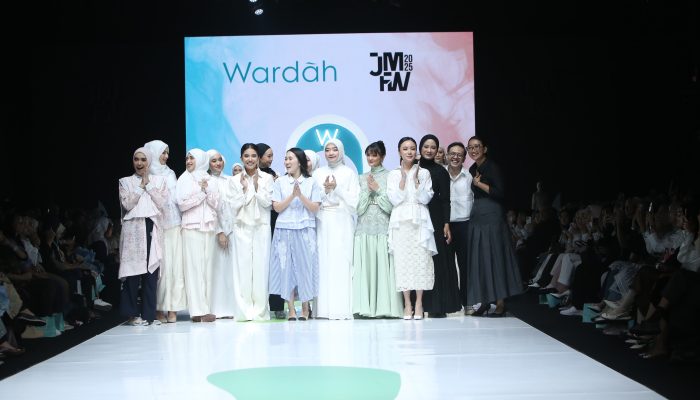 Wardah Kolaborasi dengan Desainer Ternama di JMFW 2025