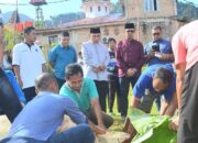 Wawako Maigus Awasi Proses Penyembelihan Hewan Kurban di Padang