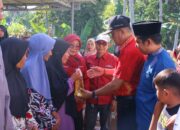 Indo Jalito Peduli dan LKKS Salurkan Hewan Kurban dan Sembako di Payakumbuh