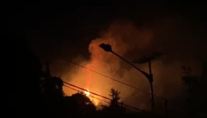 Hutan Lindung di Panorama I Lubuk Kilangan Padang Terbakar