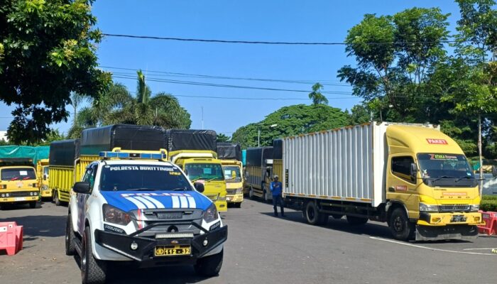 ZATAKA Express Tuntaskan Distribusi Air Zamzam dan Koper Haji di Sumbar