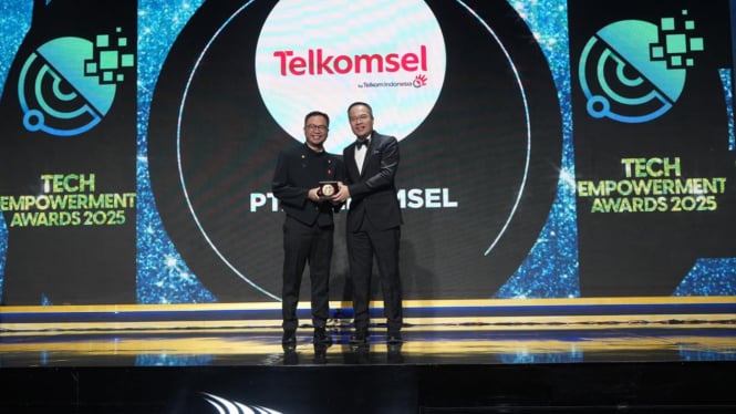 telkomsel-raih-penghargaan-dengan-pemanfaatan-ai,-pertahankan-gelar-“best-companies-to-work-in-asia”-lima-tahun-berturut