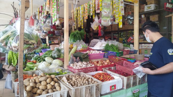harga-bawang-merah,-beras,-hingga-daging-sapi-kompak-turun,-cek-daftarnya