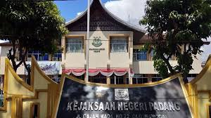 dugaan-korupsi-kmk-rp34-miliar,-ketiga-kalinya-beny-saswin-mangkir-dari-panggilan-kejari-padang