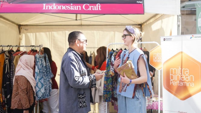 pertamina-bawa-umkm-tembus-pasar-global-di-pesta-rakyat-brisbane-2025