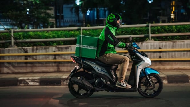 goto-investigasi-identitas-driver-ojol-jadi-korban-terlindas-rantis-brimob