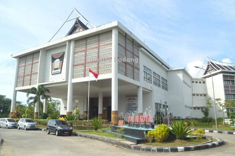 besok-ada-demo,-siswa-di-padang-belajar-dari-rumah