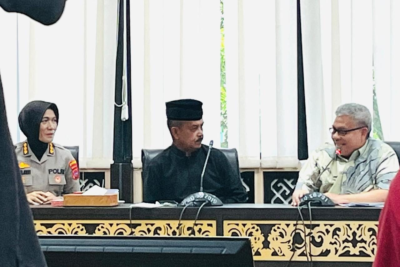 terima-kunjungan-lkaam-sumbar,-muhidi:-dprd-sumbar-siap-perhatikan-aspirasi-demi-generasi-penerus-minangkabau