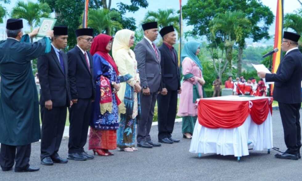 walikota-bukittinggi-mutasi-tujuh-pejabat-eselon-ii
