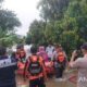 banjir-landa-kota-padang,-tim-sar-lakukan-evakuasi