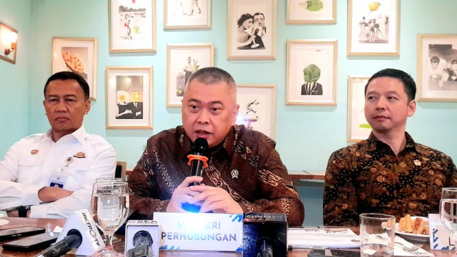 jelang-nataru,-menhub-dudy-bakal-berantas-pungli-di-berbagai-layanan-transportasi