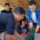 bakti-bca-dan-nicholas-saputra-dukung-penenun-warna-alam-tanah-marapu