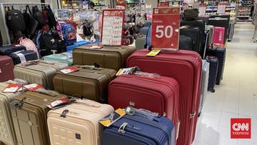 libur-akhir-tahun-tiba,-beli-koper-di-transmart-diskon-hingga-70%