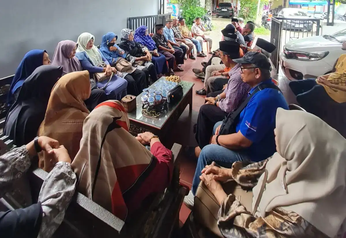 mantan-ketua-pp-rri-padang-“alex”-lincoln-wafat,-heranof-:-kita-kehilangan-sosok-panutan