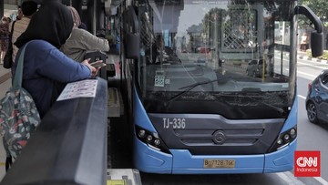 menhub-sebut-belum-ada-komunikasi-soal-rute-baru-blok-m-–-bandara