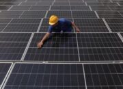 AS Pungut Bea, Impor Panel Surya Indonesia Menyusut?