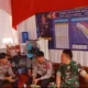 kolaborasi-anggota-koramil-03/iv-jurai-ciptakan-kamtibmas-di-lokasi-wisata-pantai-carocok