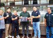 Terima Medal of Honor dari JPS, Andre Rosiade: Ekonomi Masyarakat Makin tertekan