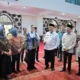 viral-isu-menteri-pariwisata-menggunakan-sepatu-di-masjid,-pemprov-sumbar-pastikan-itu-tidak-benar