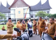 Zulmaeta Tertibkan Kendaraan Dinas Payakumbuh