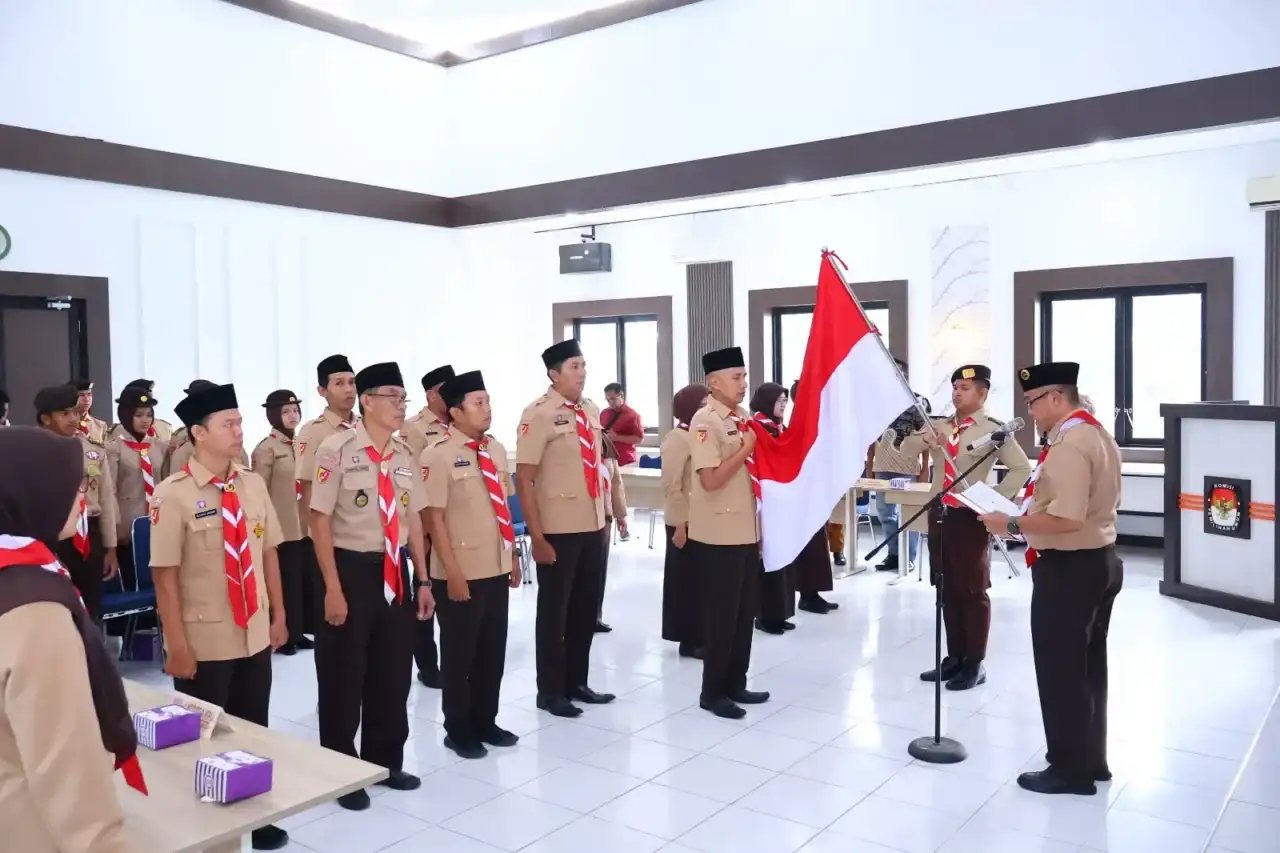 ketua-kwarcab-payakumbuh-kukuhkan-saka-pramuka-rintisan-yogaswara