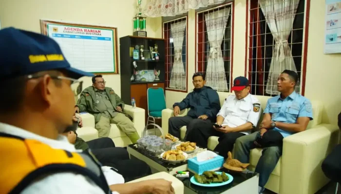 Banjir Lintau Buo Rusak Rumah dan Jembatan