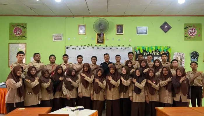 KPU Tanah Datar Edukasi Pelajar Soal Pemilu 2029