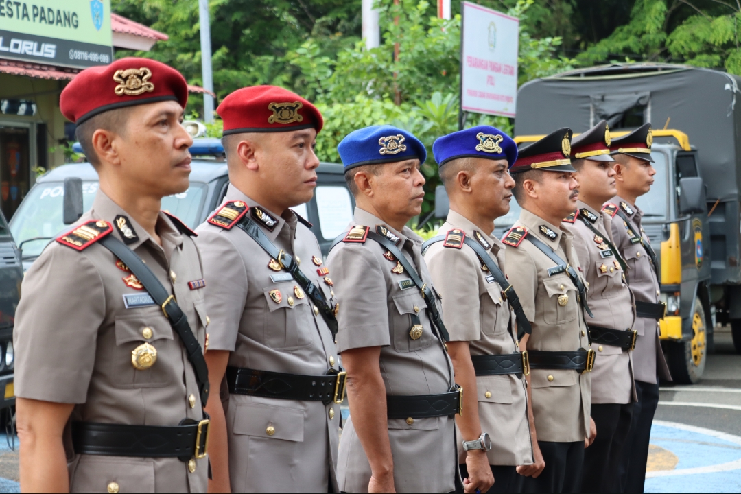 kapolresta-padang-pimpin-sertijab-sejumlah-pejabat-utama