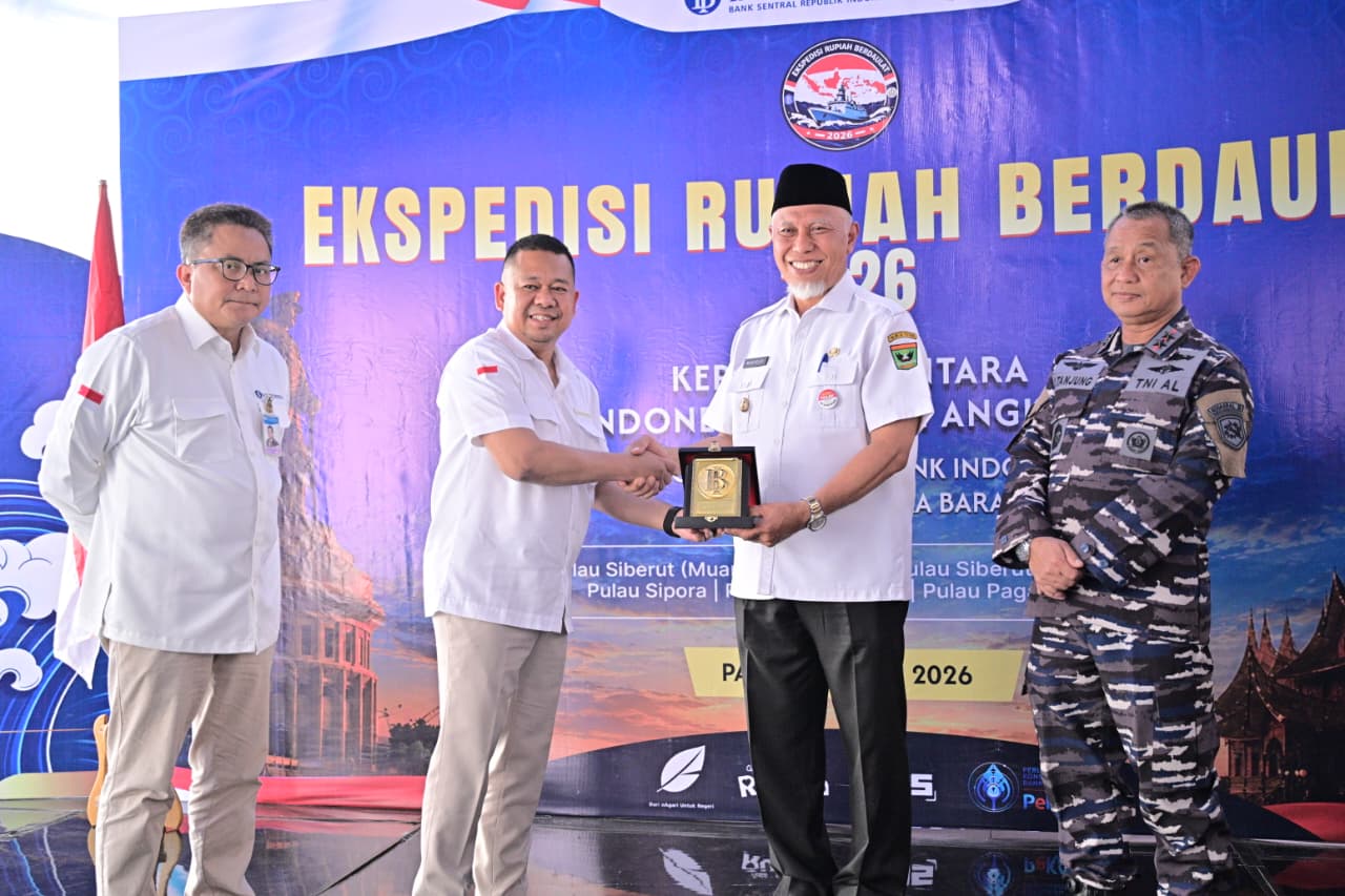 gubernur-lepas-ekspedisi-rupiah-berdaulat-2026-ke-kepulauan-mentawai