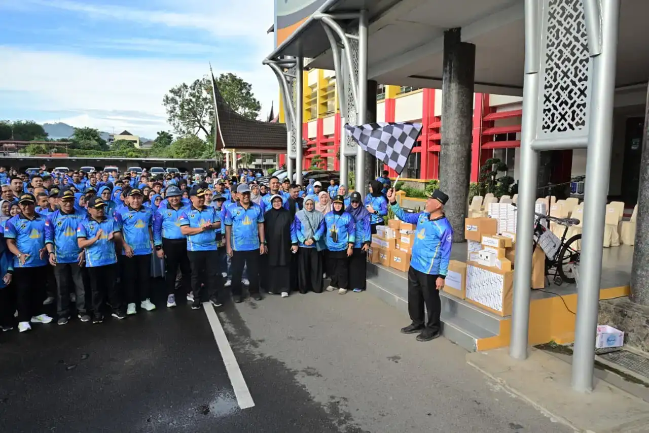 korpri-setdaprov-sumbar-semarakkan-hari-lahir-pancasila-dengan-kegiatan-jalan-pagi-bersama