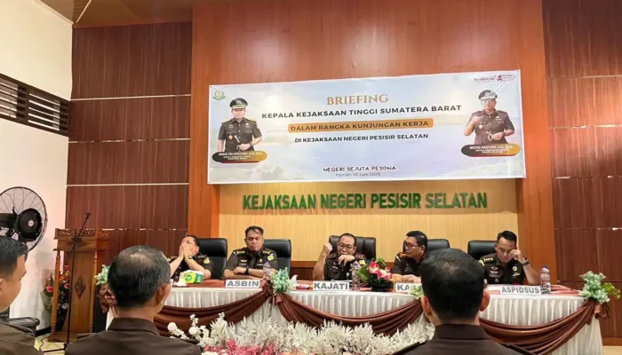 Kajati Sumbar Tinjau Kinerja dan Fasilitas Kejari Pesisir Selatan