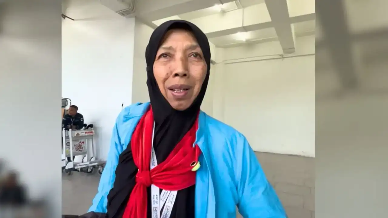 kisah-guru-ngaji-asal-bukittinggi-tuntaskan-penantian-haji-sejak-2014