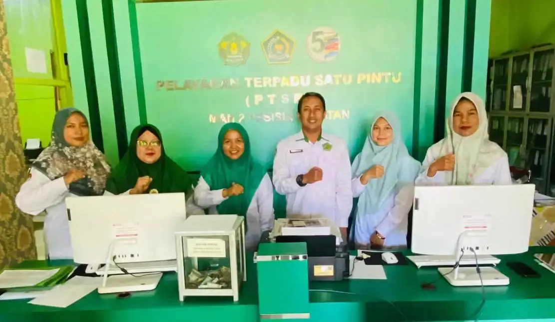meskipun-libur-sekolah,-ptsp-man-2-pessel-tetap-buka-pelayanan