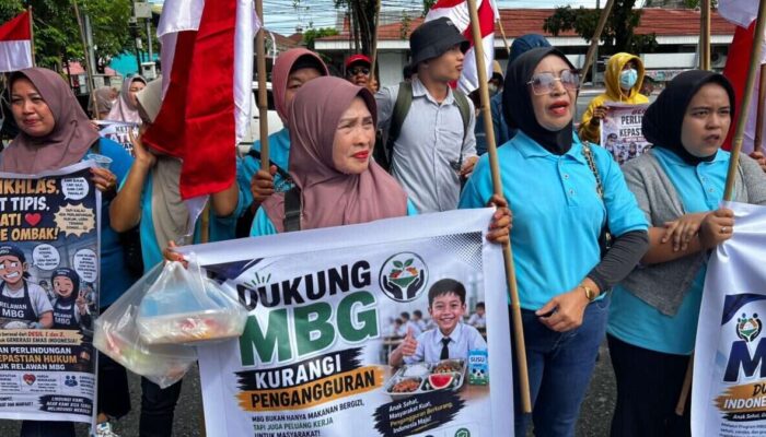 Relawan Sumbar Minta Pemerintah Lanjutkan Program Makan Bergizi Gratis