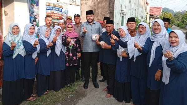 bantu-anak-yatim,-wako-fadly-amran-buka-kelas-baru-sekolah-lansia-di-yayasan-berkah-amal-salih