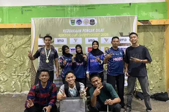 siswa-man-2-padang-borong-4-medali-di-kejuaraan-pencak-silat-rektor-unp-2026
