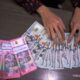 Grafik pergerakan nilai tukar rupiah terhadap dolar AS di layar monitor perdagangan