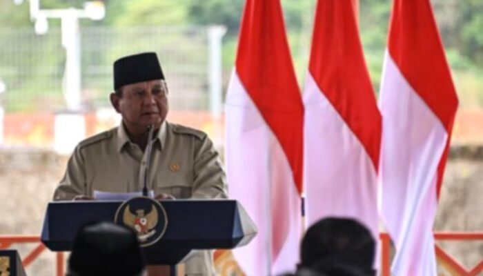 Prabowo Ungkap Alasan Selamatkan Garuda dan Pindad dari Penjualan Asing