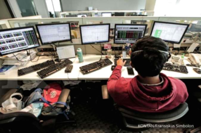 Head of Investment Specialist Sinarmas Asset Management Domingus Sinarta Ginting memberikan analisis mengenai prospek obligasi FR