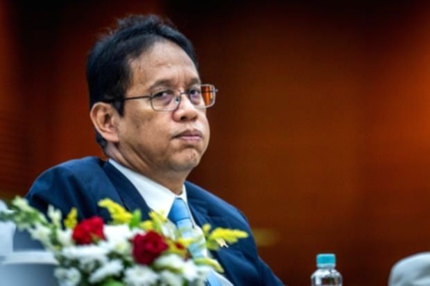 Menteri Keuangan Purbaya Yudhi Sadewa memberikan keterangan pers terkait penyaluran bansos melalui Koperasi Desa Merah Putih.