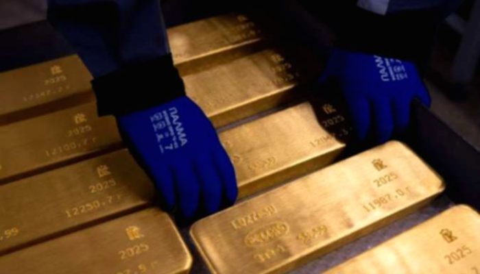 Harga Emas Terkoreksi Tipis ke US$ 4.132 pada Kamis Pagi