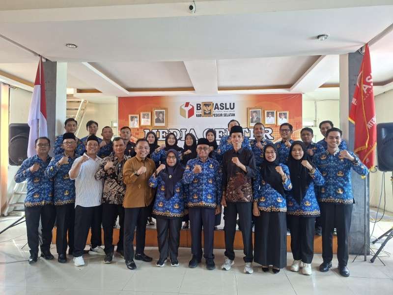 kasek-bawaslu-sumatera-barat-rinaldi-aulia:-good-governance-terwujud-melalui-reformasi-birokrasi-yang-bersih-dan-prima