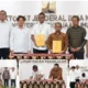 pulihkan-konektivitas,-hutama-karya-tangani-perbaikan-jalan-bencana-aceh-dan-sumbar