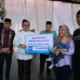 jamin-akses-kesehatan,-pemkab-tanah-datar-salurkan-bantuan-dana-pengobatan