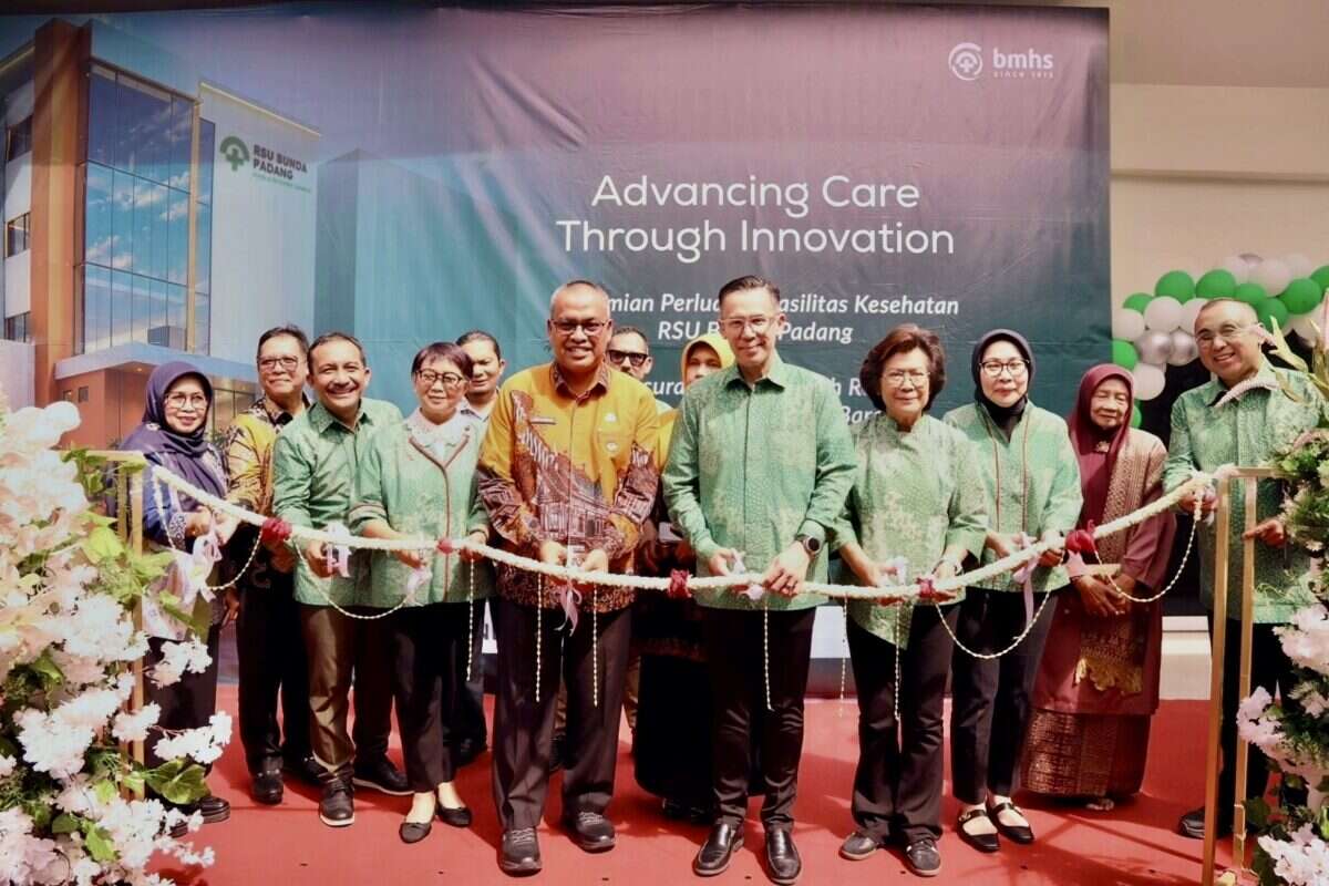 percepat-pemulihan-pasien,-bmhs-hadirkan-layanan-bedah-robotik-di-padang