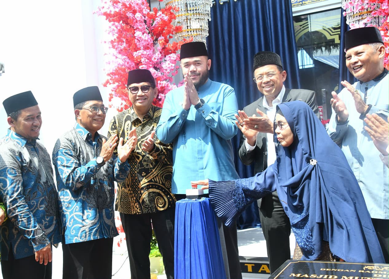 wako-fadly-amran-resmikan-revitalisasi-masjid-muttaqin-kampung-lapai