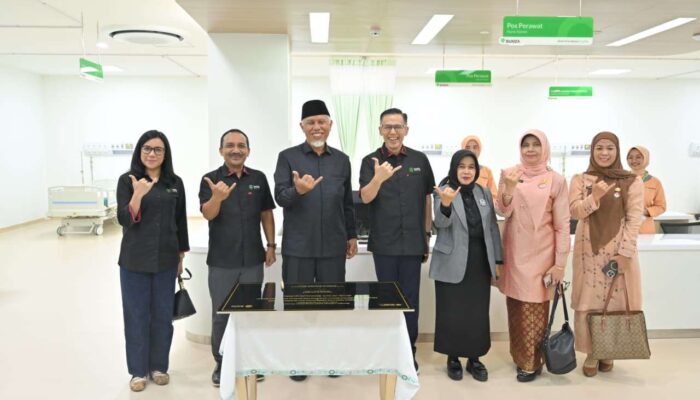 RSU Bunda Padang Operasikan Teknologi Bedah Robotik Pertama Sumbar