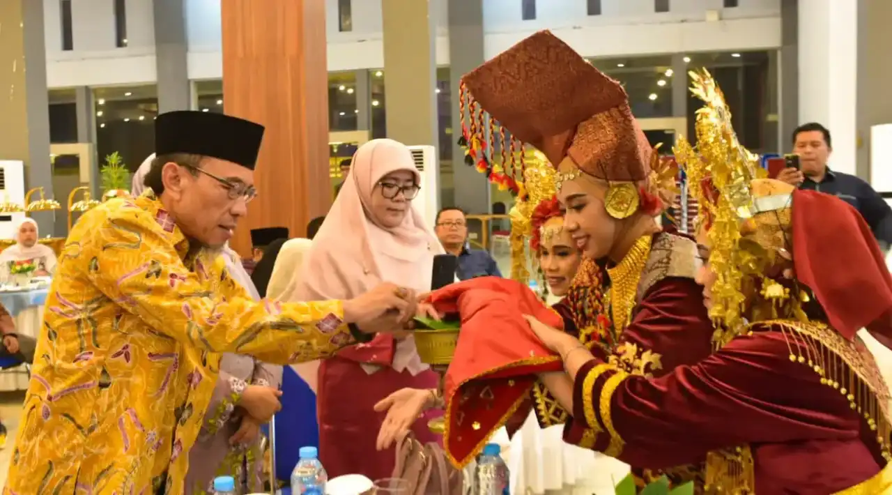 tingkatkan-kualitas-sdm,-pemko-padang-dukung-seiba-festival
